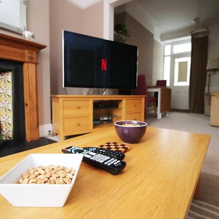 Quiet And Spacious 3 Bedroom Cardiff Exterior foto